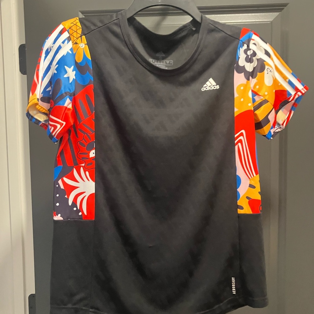 adidas Women’s Black Tee with Bright Multicolor Patterned Sleeves